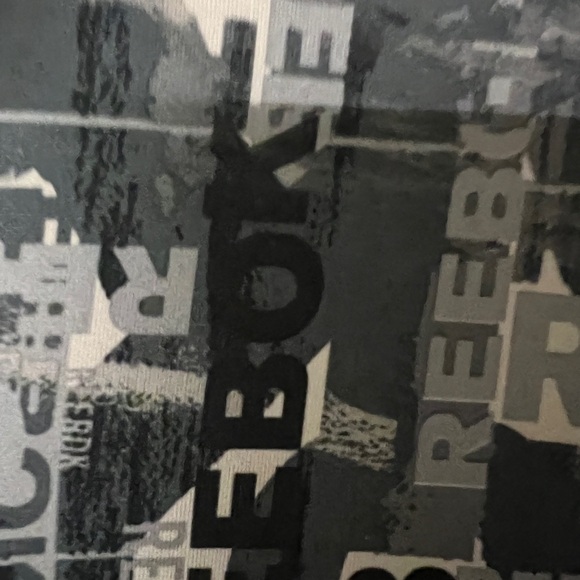 Women’s Reebok Geometric Print Gray and Black Mock Neck Half Zip size s - Picture 2 of 5